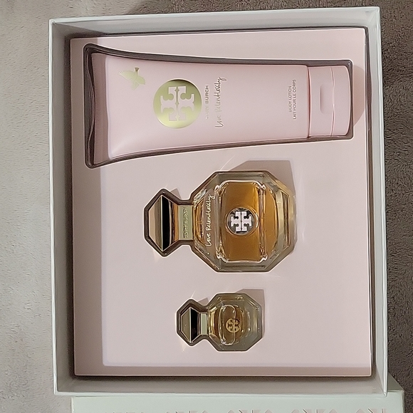 NWT Tory Burch 3-Piece Signature Love Relentlessly  Gift set - Picture 3 of 6